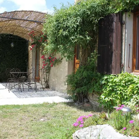 Domaine De Perruche Du Buis Дом отдыха